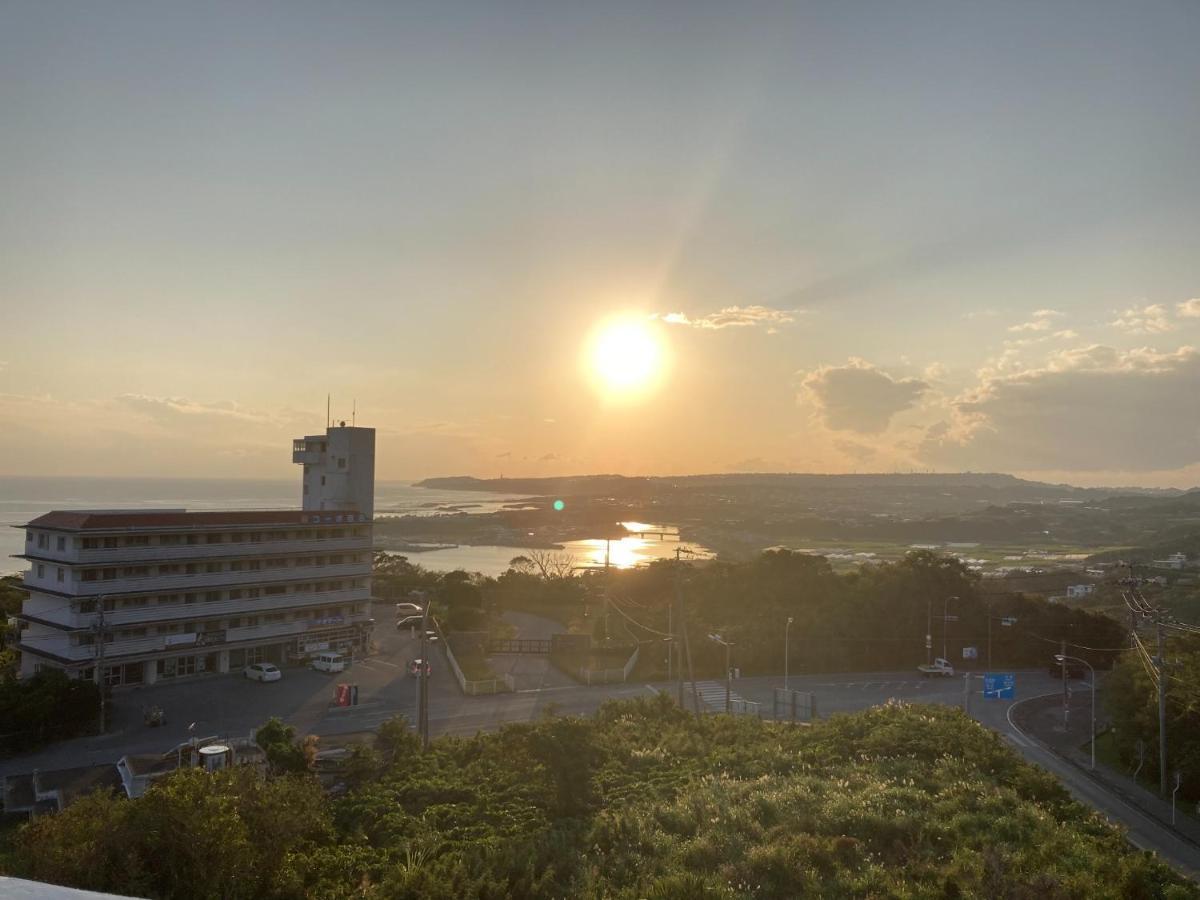 Condominium Hotel Okinawa Yumeto - Vacation Stay 72970V Nanjo Eksteriør bilde